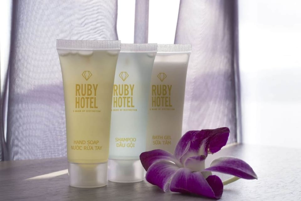 Luxury Double Room, Ocean View | Bathroom | Free toiletries, hair dryer, slippers, bidet