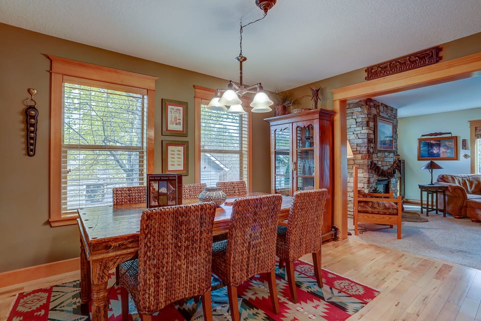 House, 3 Bedrooms | Private kitchen | Fridge, oven, stovetop, coffee/tea maker