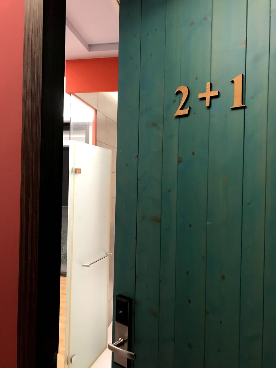 Basic Double Room | Desk, blackout drapes, soundproofing, free WiFi