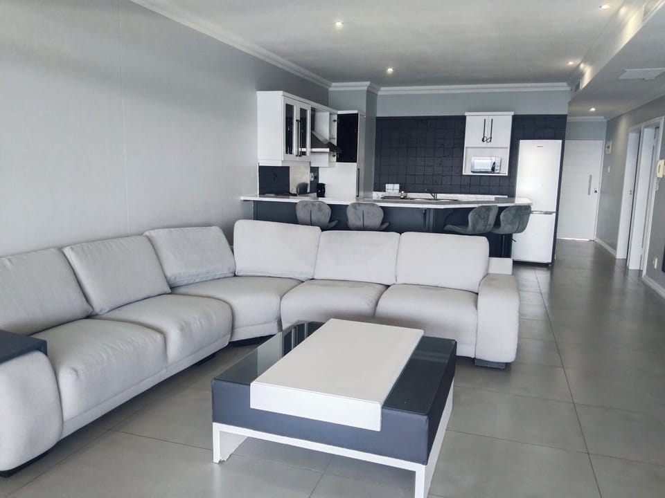 Apartment 504 | Living area | Flat-screen TV