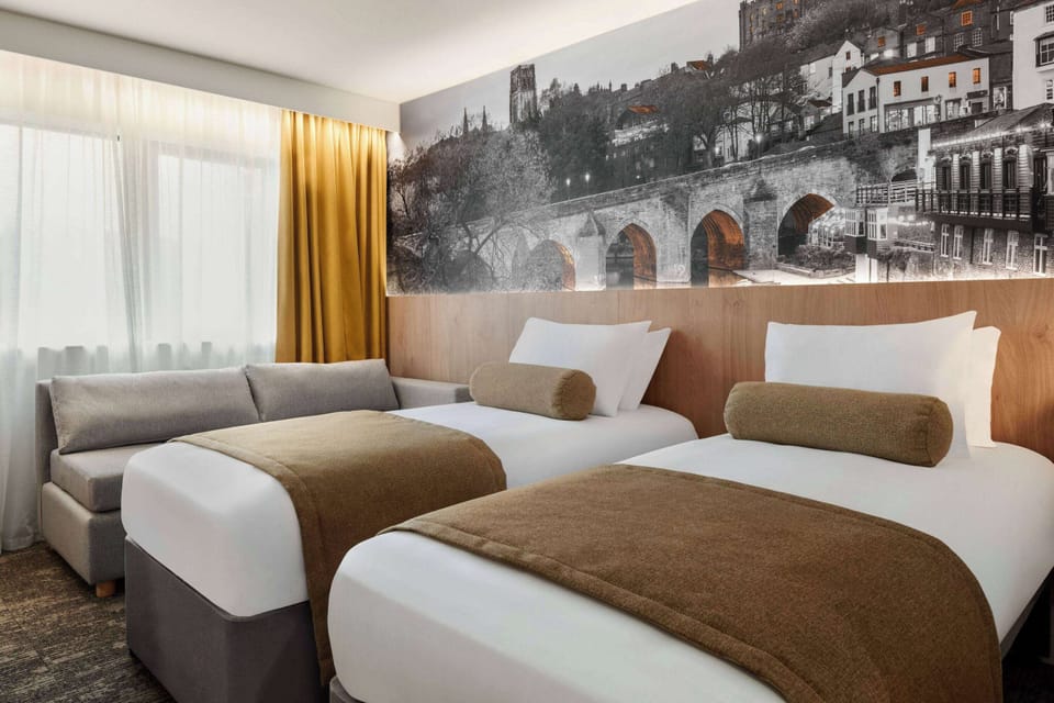 Standard Room, 2 Twin Beds | Desk, laptop workspace, blackout drapes, iron/ironing board (on request)