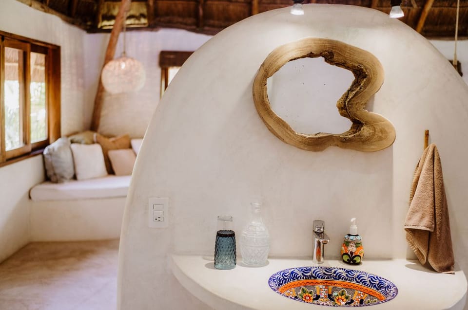 Standard Villa, 3 Bedrooms, Non Smoking | Bathroom | Free toiletries, towels