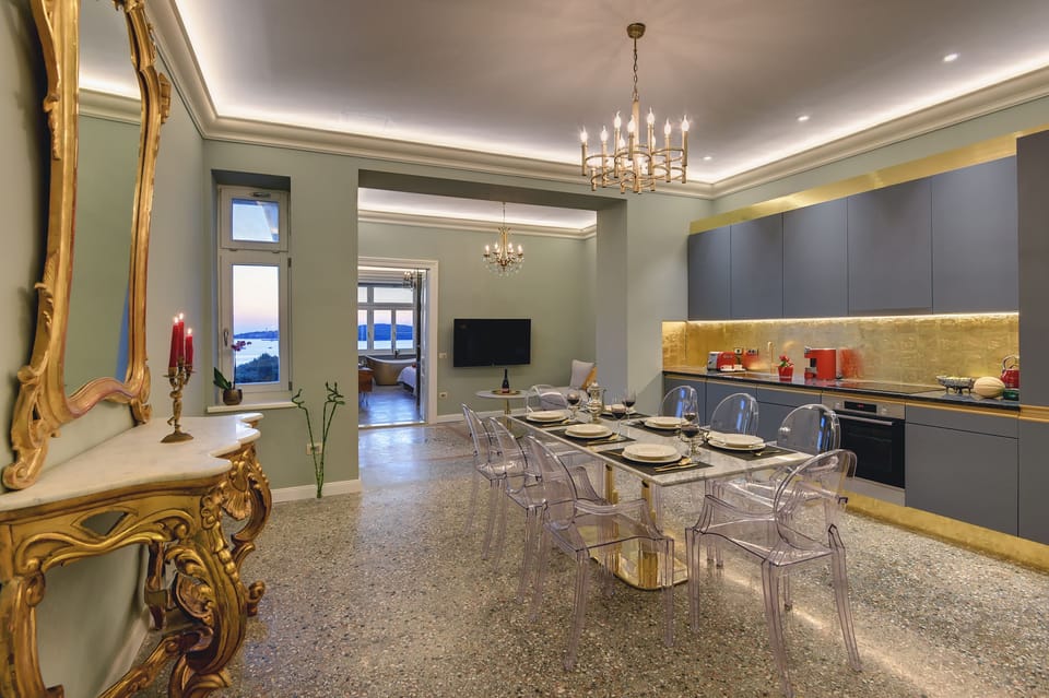 Luxury Apartment | Private kitchen | Fridge, microwave, oven, stovetop