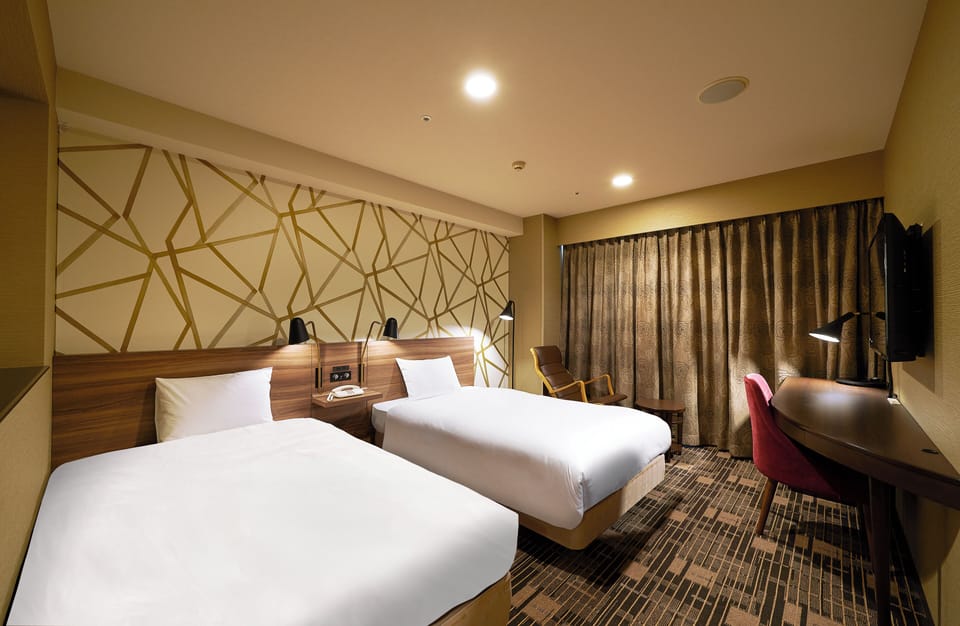 Deluxe Twin Room, Non Smoking (Simmons Bed)  | Premium bedding, down comforters, desk, blackout drapes