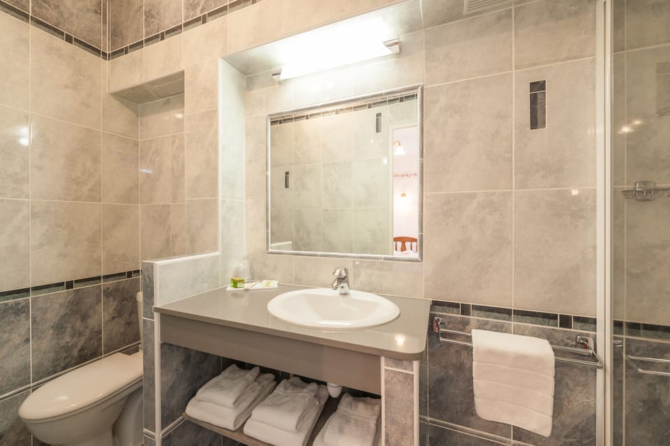 Grand Hôtel Bain Hotel in French Riviera
