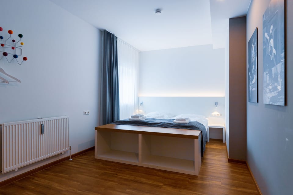 Quadruple Room | Hypo-allergenic bedding, desk, soundproofing, free WiFi