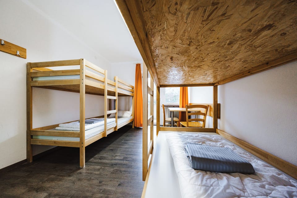 Free cribs/infant beds, free WiFi, bed sheets