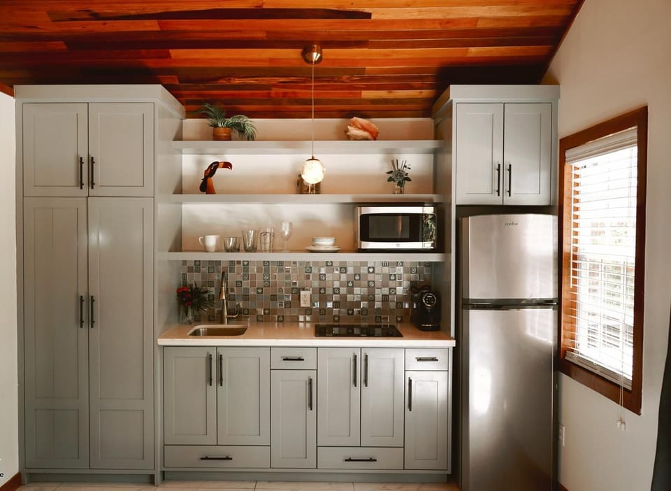 Luxury Cabin | Private kitchenette | Full-size fridge, microwave, stovetop, coffee/tea maker