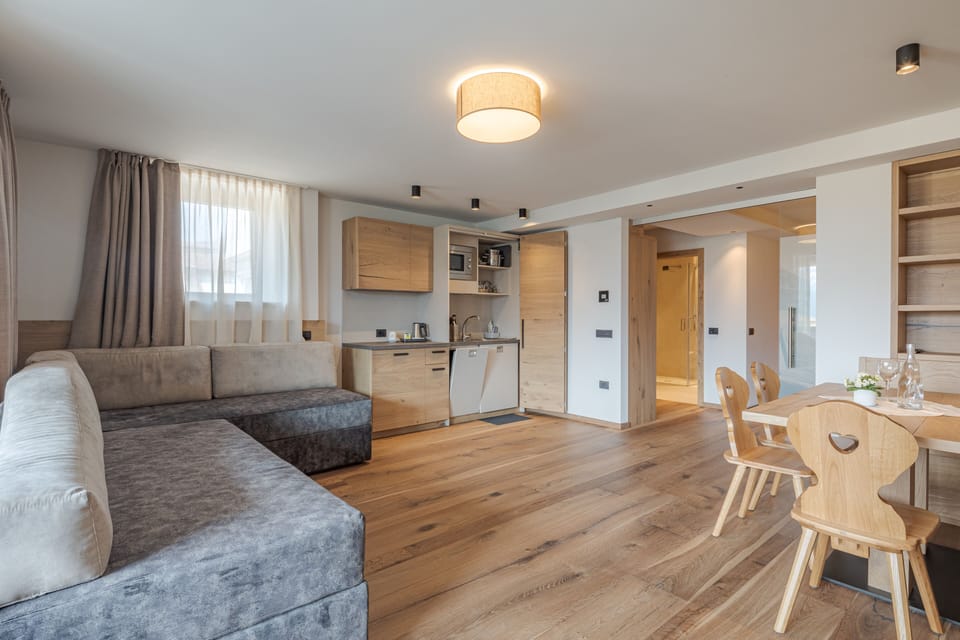 Living Suite Family | Living room | LCD TV