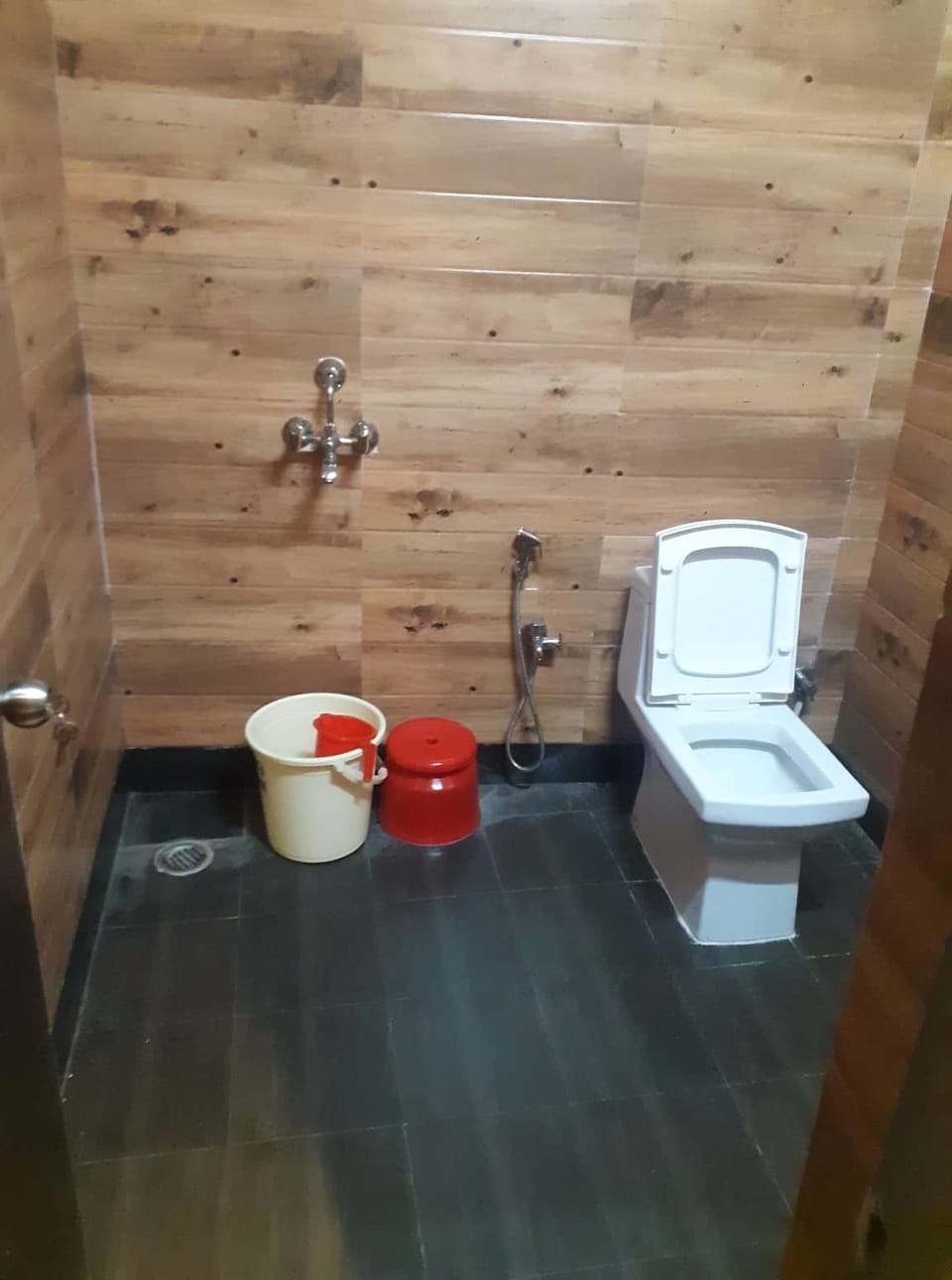 Shower, towels