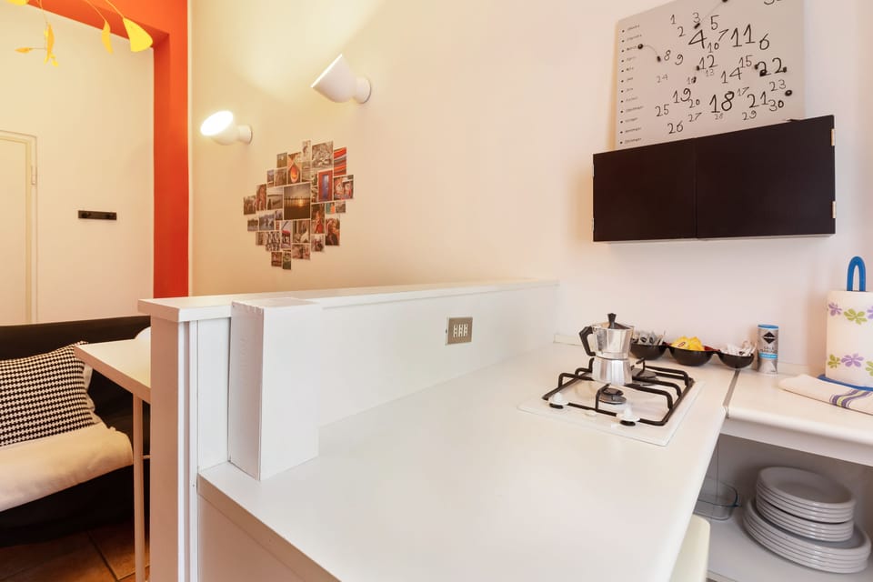 Apartment, 1 Bedroom, Non Smoking | In-room dining
