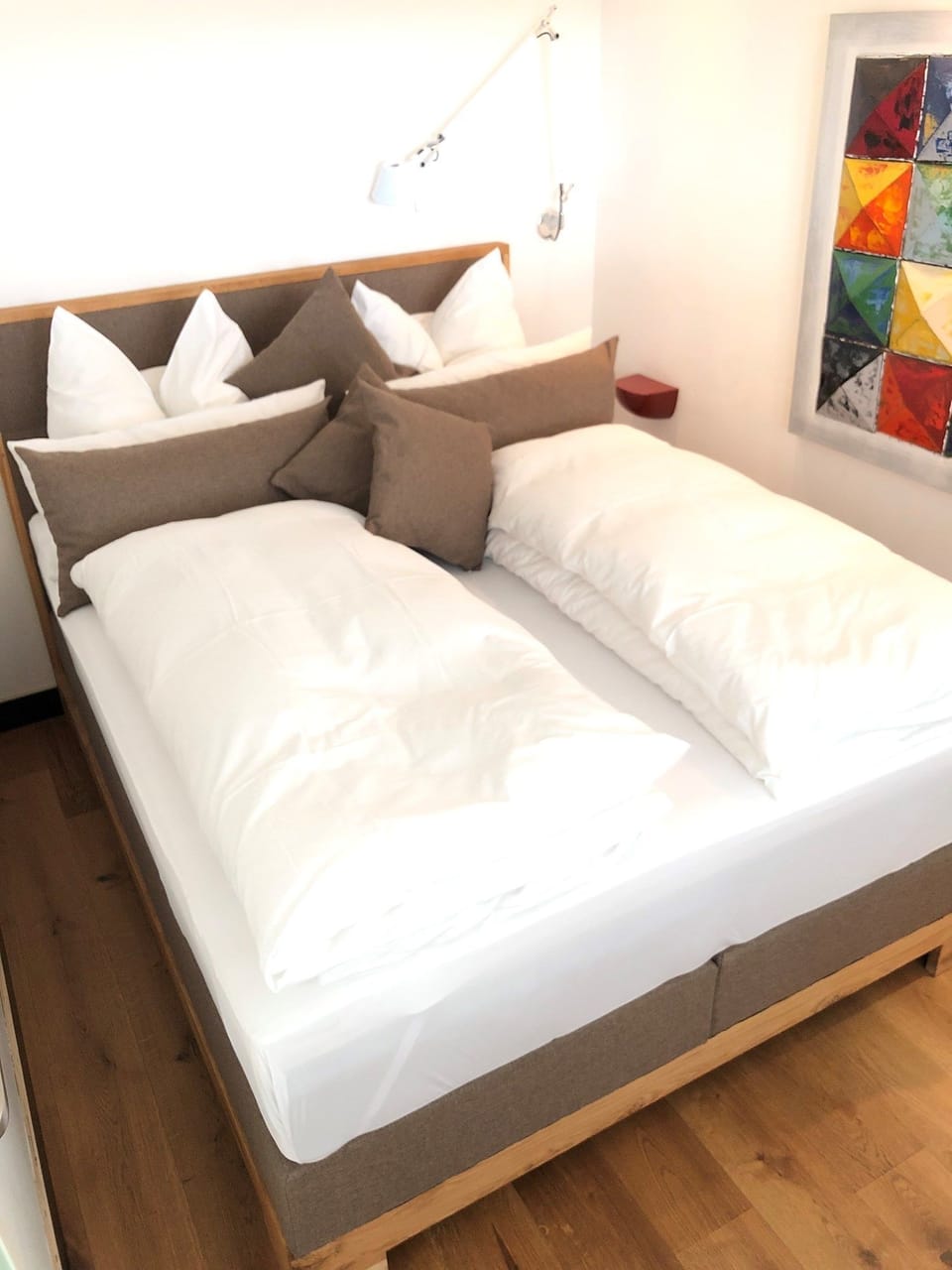 Comfort-Apartment (on top of the rate cleaning Fee 60 EUR) | 1 bedroom, in-room safe, individually decorated, individually furnished