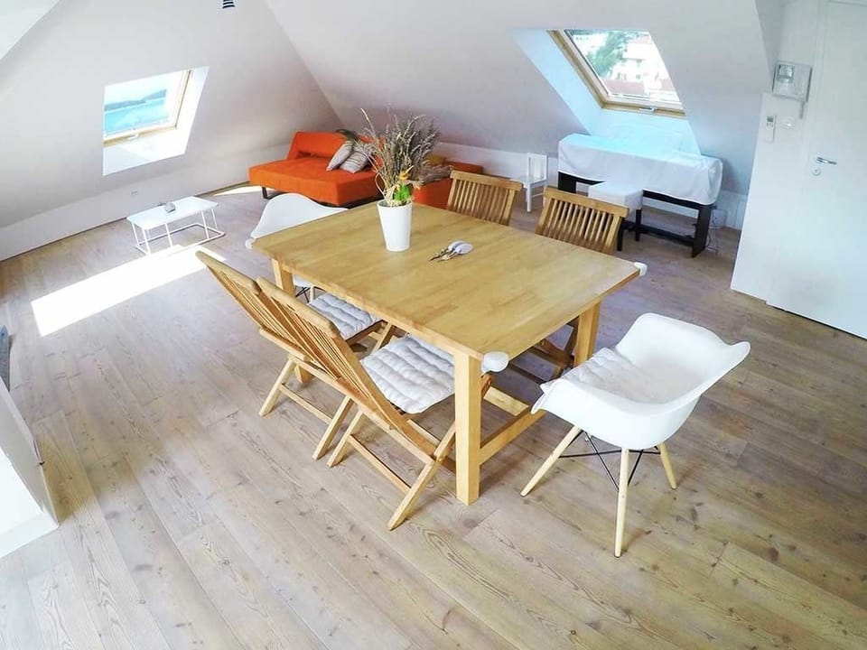 Apartment, 2 Bedrooms | In-room dining