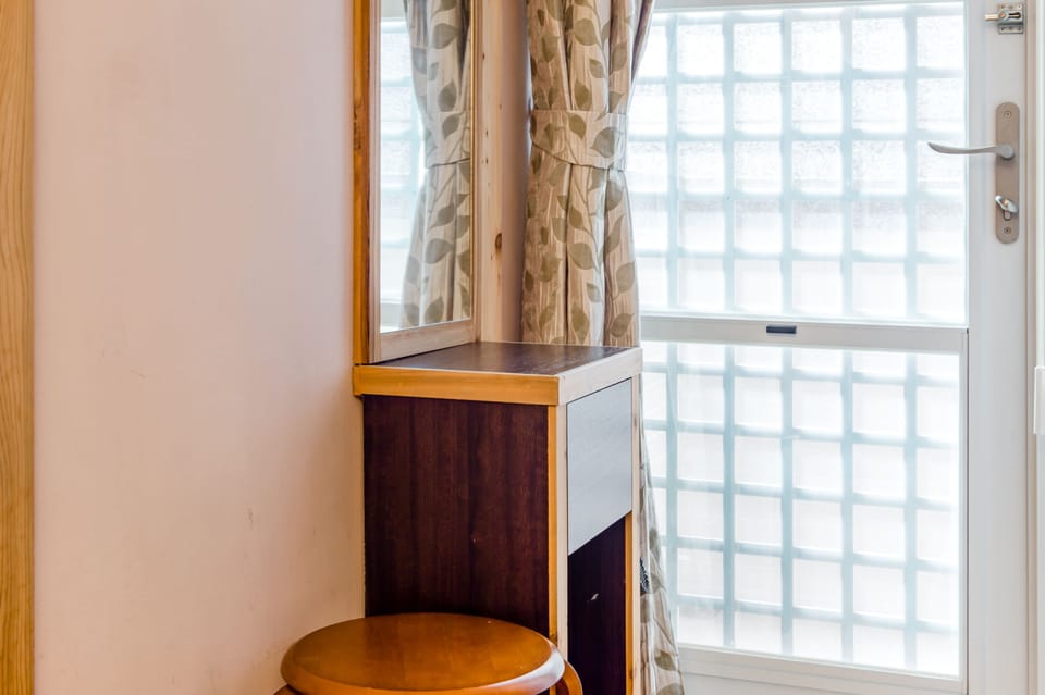 Comfort Triple Room | Blackout drapes, free WiFi, bed sheets
