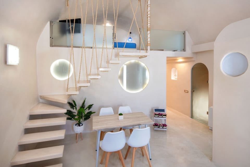 Deluxe House, 2 Bedrooms, Hot Tub & Jacuzzi | Living area | Flat-screen TV, fireplace