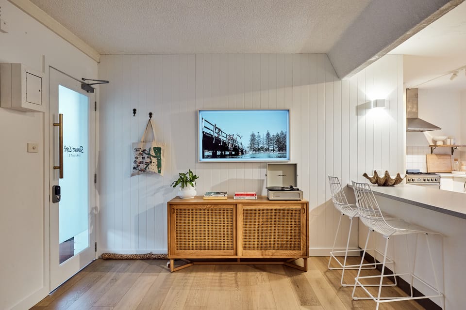 Sunset Loft | Living area | Smart TV, Netflix, streaming services