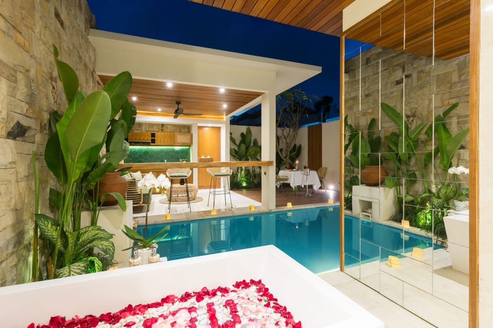 1 Bedroom Pool Villa | Bathroom | Separate tub and shower, deep soaking tub, rainfall showerhead
