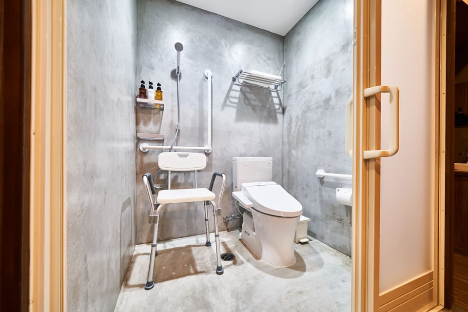 Double Room, Accessible, Private Bathroom (Accessible) | Bathroom | Hair dryer, electronic bidet, soap, shampoo