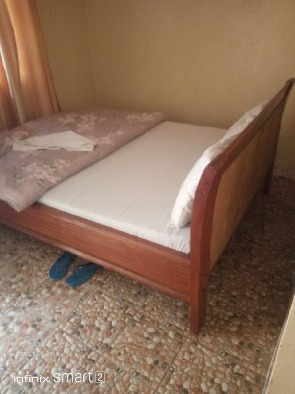 Single Room | Free WiFi, bed sheets