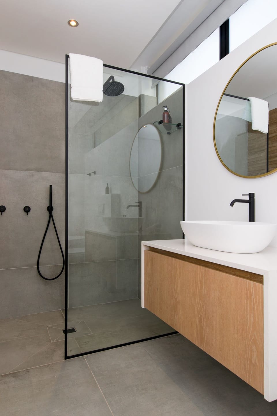 Shower, free toiletries, hair dryer, bathrobes