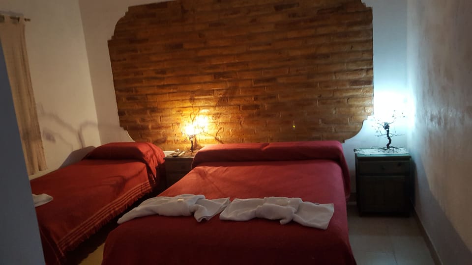 Triple Room | Free WiFi, bed sheets