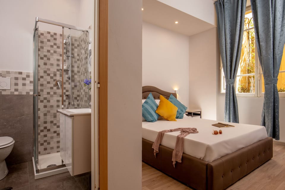 Superior Double or Twin Room | Desk, soundproofing, free WiFi, bed sheets
