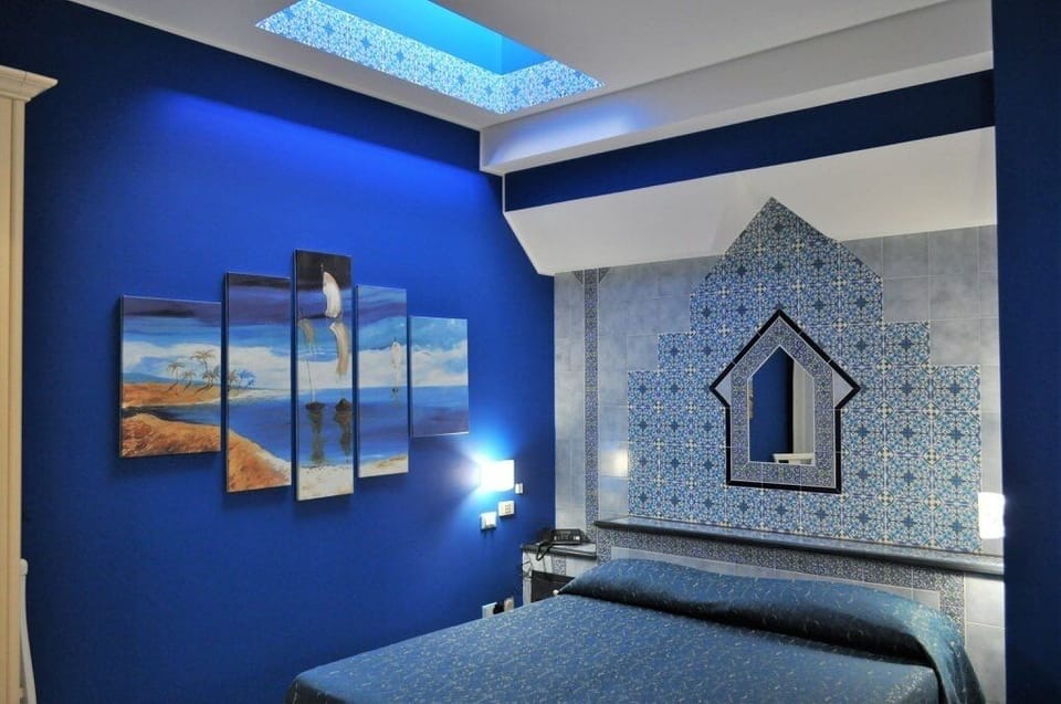 Economy Double Room | Minibar, in-room safe, desk, free WiFi