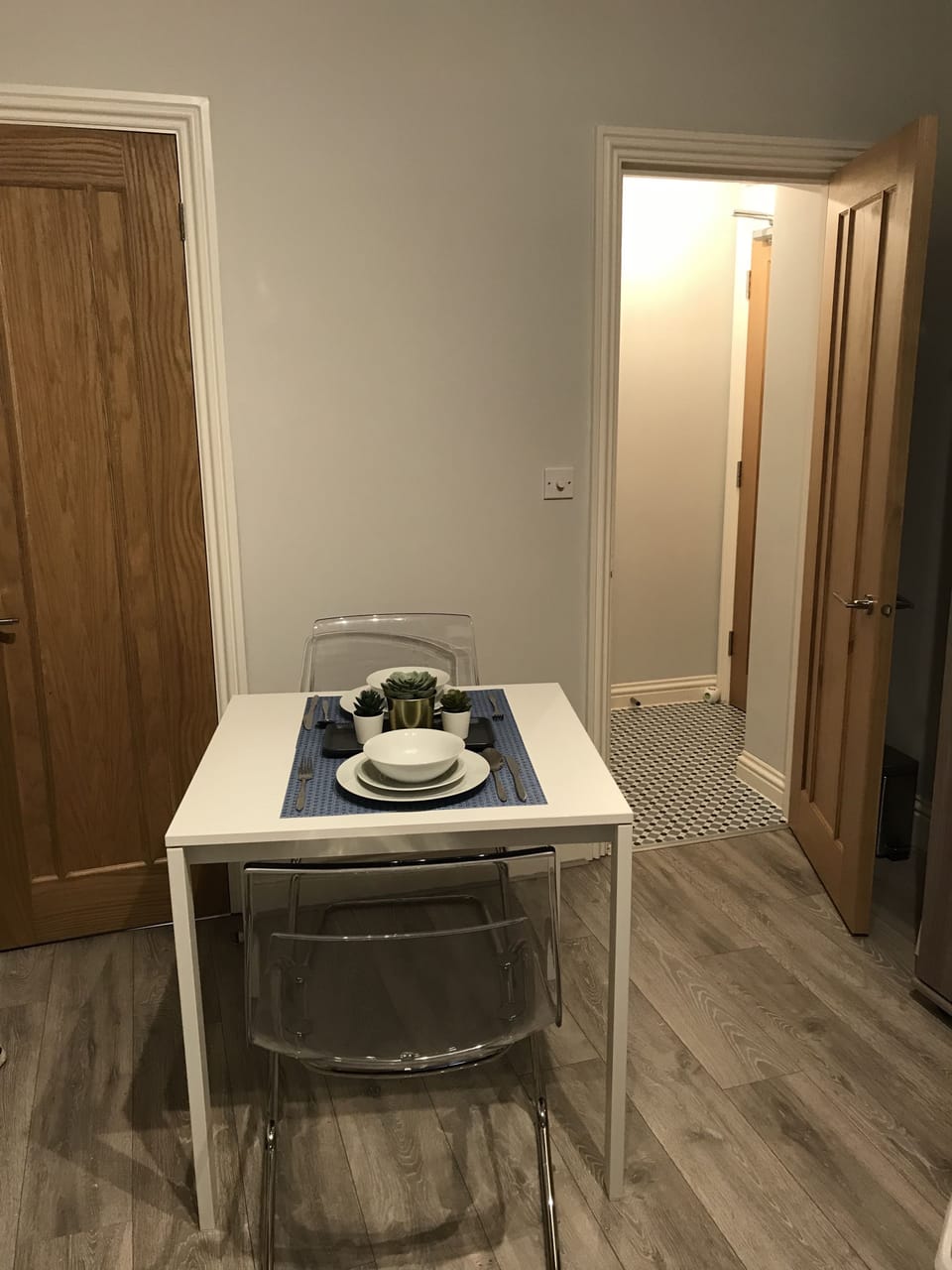 Apartment | Private kitchen | Fridge, microwave, oven, stovetop