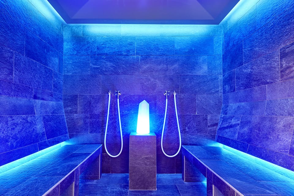 Sauna, steam room, hot stone massages, sports massages, 1 treatment room