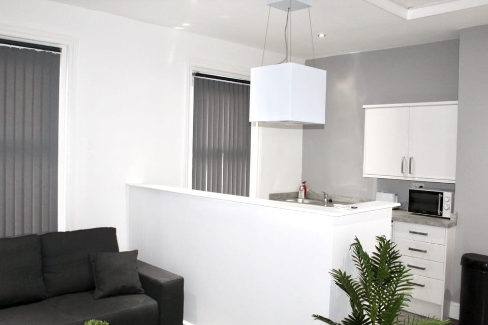 Deluxe Apartment, Hot Tub (Reads Ditchburn ) | Lounge