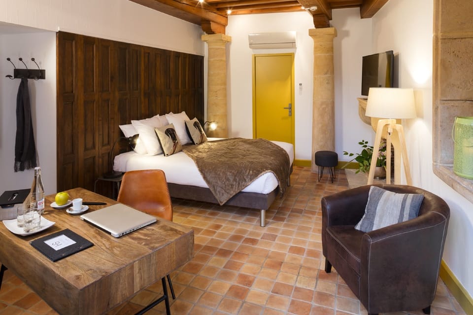 Superior Double Room | Premium bedding, individually decorated, individually furnished, desk