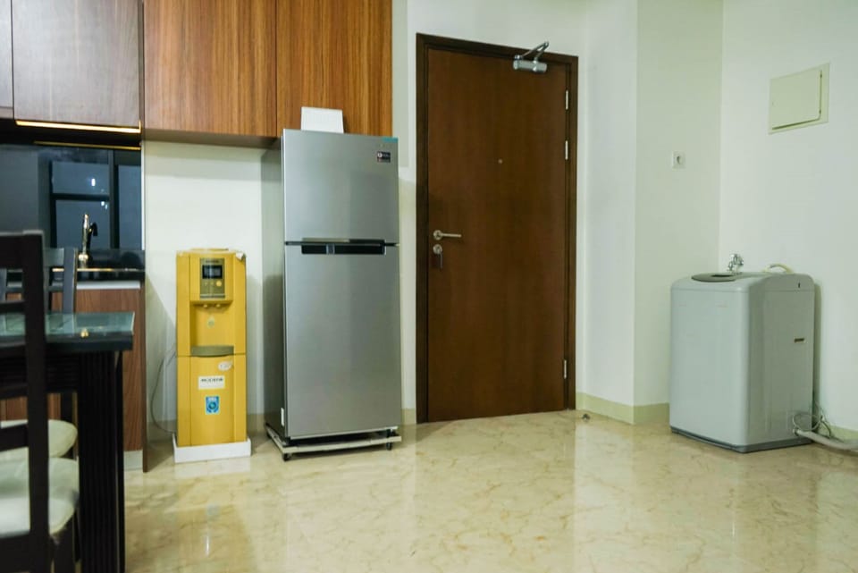 Room | Private kitchen | Fridge, stovetop, cookware/dishes/utensils