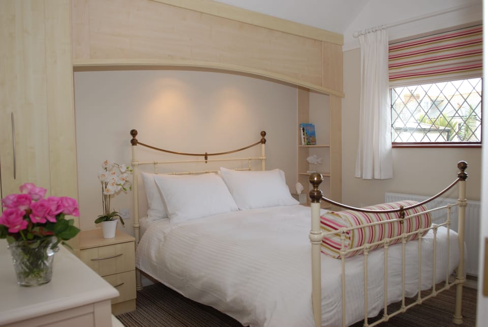 Individually decorated, individually furnished, free WiFi, bed sheets