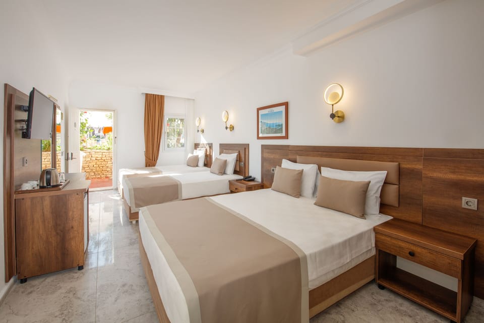 Family Room | Soundproofing, free cribs/infant beds, bed sheets, wheelchair access