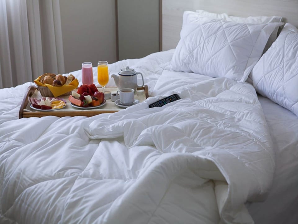 Superior Room | Minibar, in-room safe, desk, laptop workspace