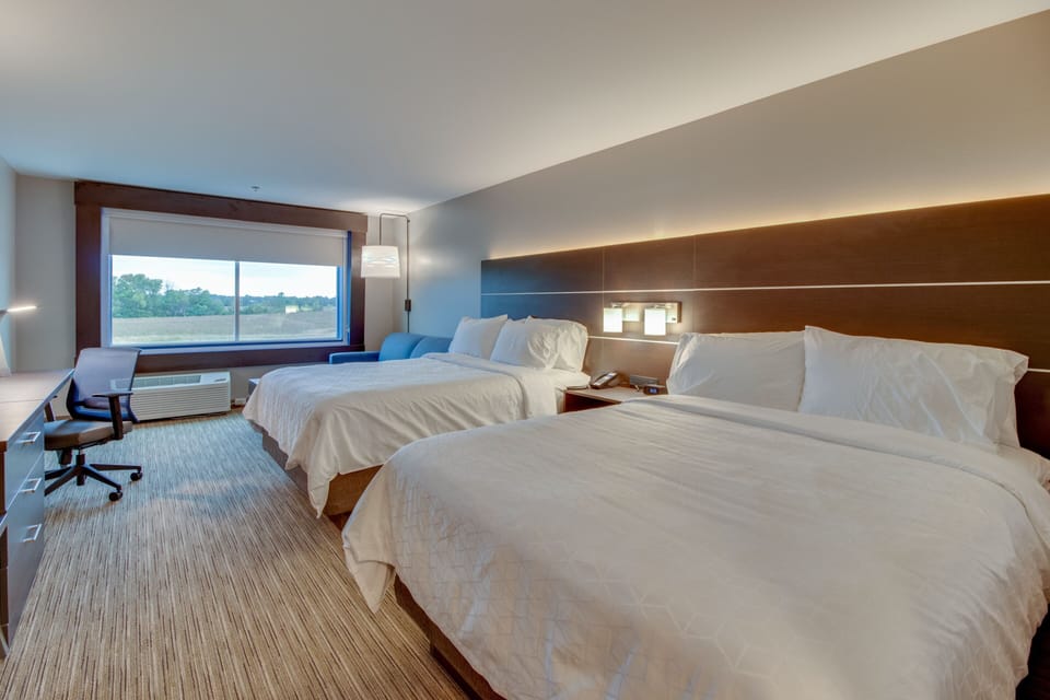 In-room safe, individually decorated, individually furnished, desk