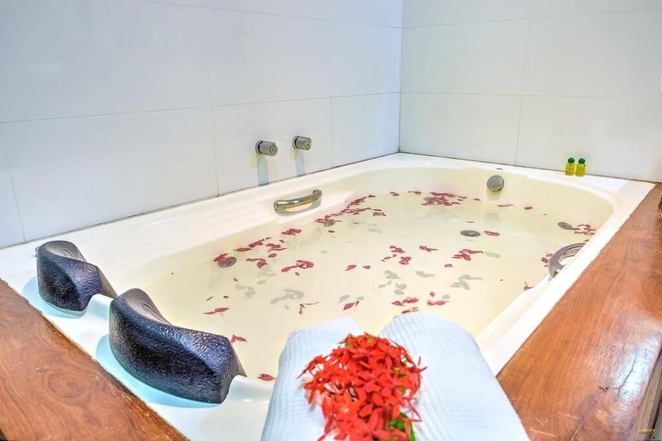 Suíte Master  | Bathroom | Shower, free toiletries, towels