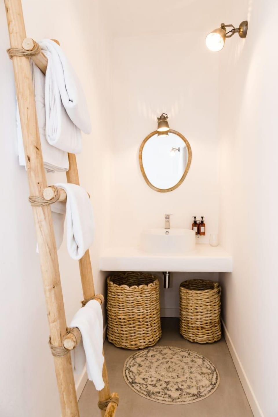 Grand Double Room | Bathroom sink