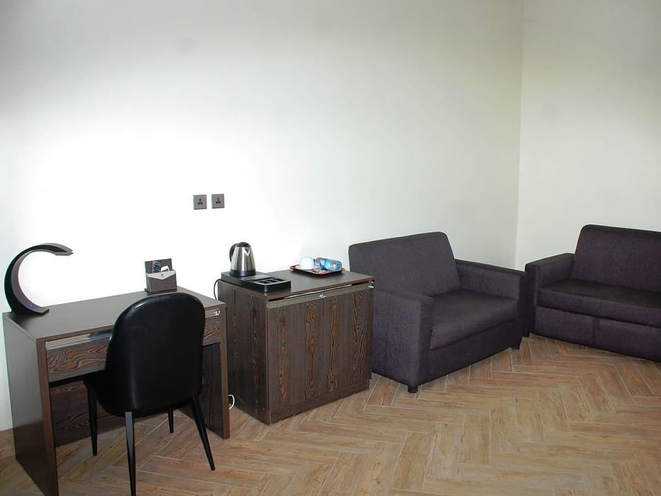 Executive Room | Individually decorated, desk, laptop workspace, free WiFi