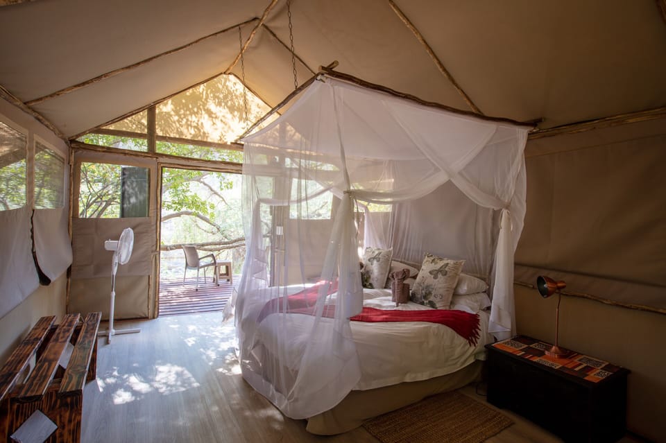 Standard Tent (Double or Twin) | Minibar, in-room safe, desk, soundproofing