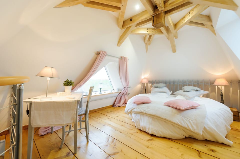 Suite (Lune de Miel Triplex spiral stairs) | Individually decorated, individually furnished, desk, iron/ironing board