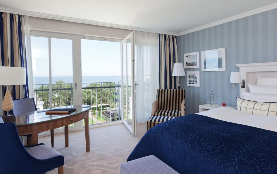 Executive Room | Premium bedding, Select Comfort beds, minibar, in-room safe