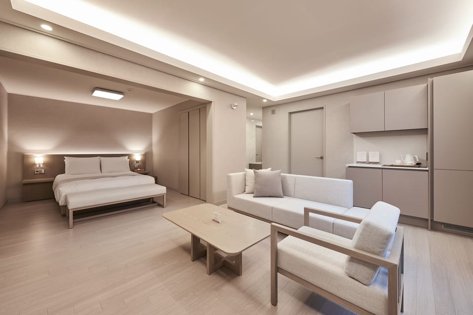 FAMILY+(PLUS) | Free WiFi, bed sheets