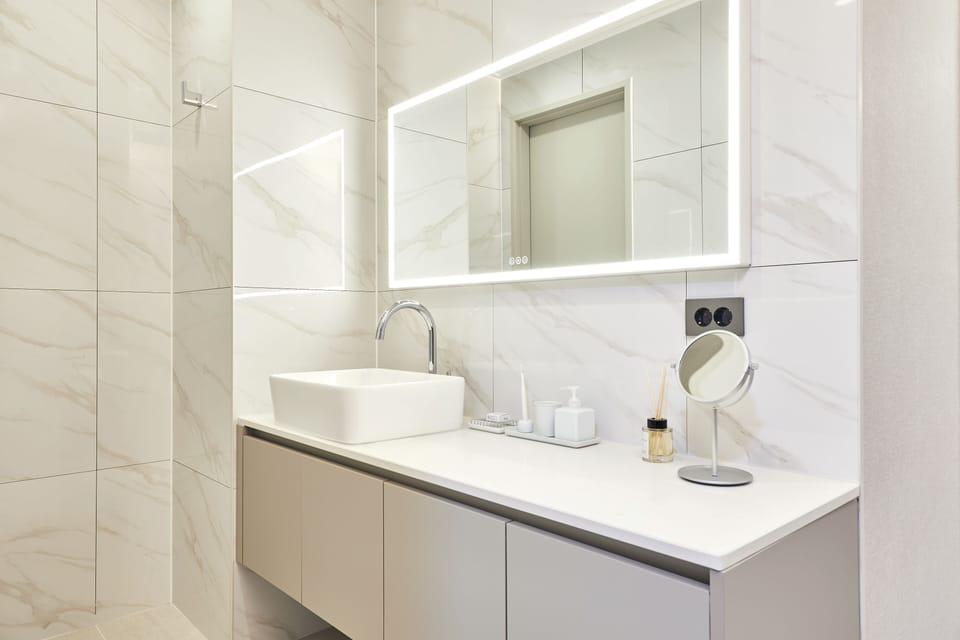 FAMILY+(PLUS) | Bathroom | Shower, hair dryer, slippers, bidet