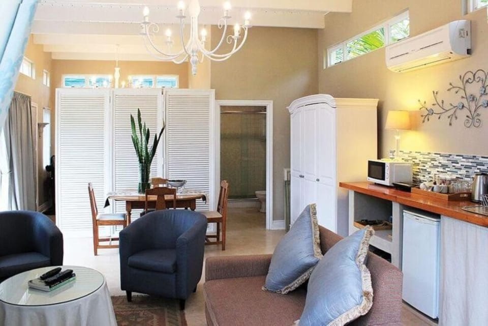 Individually decorated, desk, free WiFi, bed sheets
