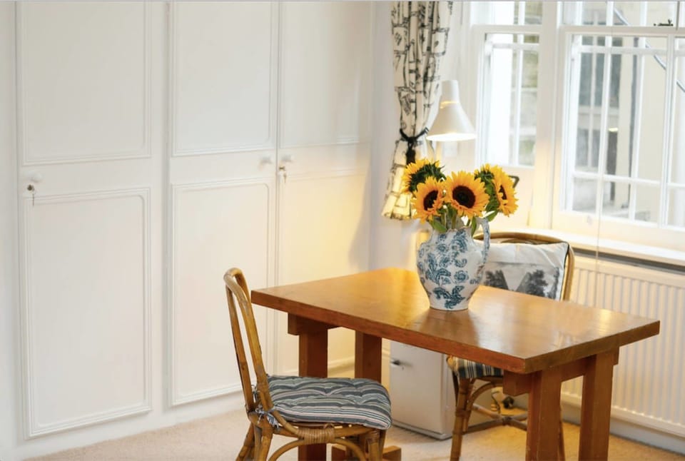 City Apartment (2 Bedrooms) | Private kitchen | Microwave, oven, electric kettle, dining table
