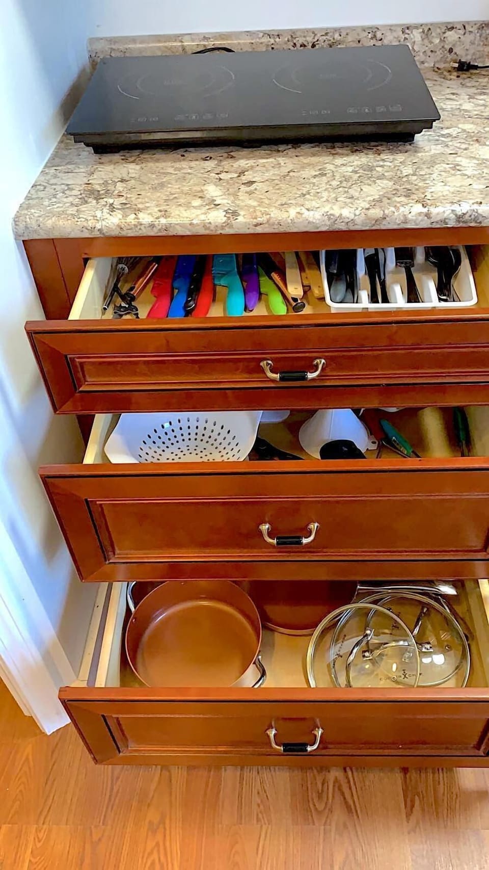 2. The Persimmon Room | Private kitchen | Fridge, microwave, oven, stovetop