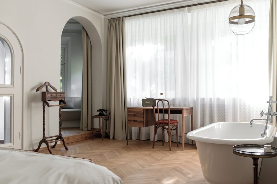 Hypo-allergenic bedding, minibar, in-room safe, individually decorated