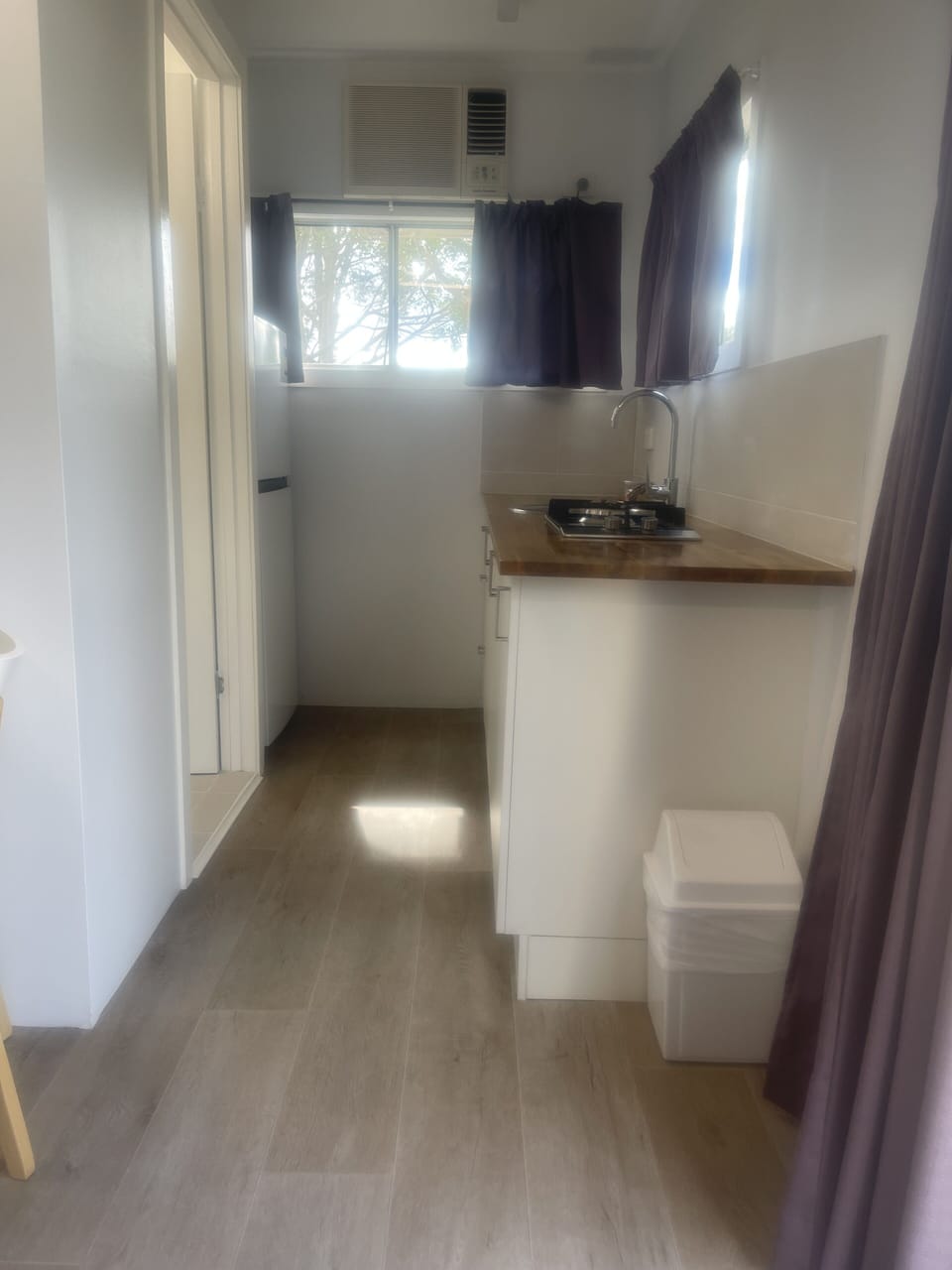 Cabin | Private kitchen | Electric kettle