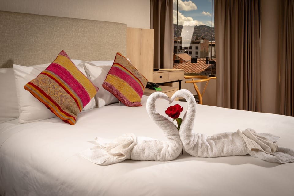 Basic Single Room | Down comforters, in-room safe, desk, soundproofing